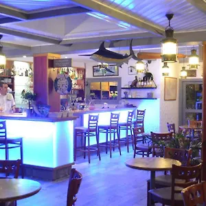 https://logis-de-bretagne.inbrittany.com