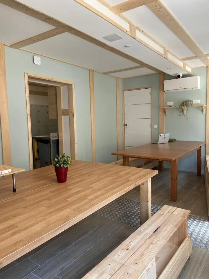 Bohobos Hostel 앙티브 0*,